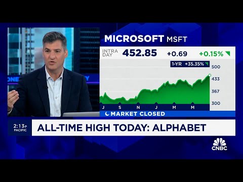 AI Stock Rotation: Semiconductors Dip as Software Surges - What&#039;s Next for Tech Investors?
